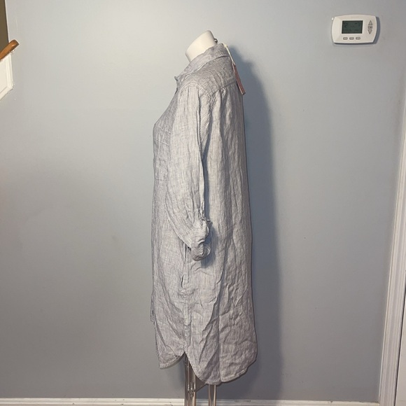 Quince ladies NWT 100% European Linen Blue Pinstripe ShirtDress. Medium. - Picture 9 of 12